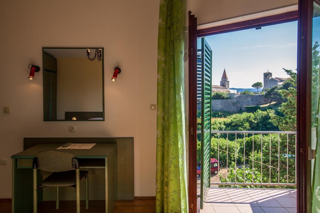Apartments Delfin كرك المظهر الخارجي الصورة